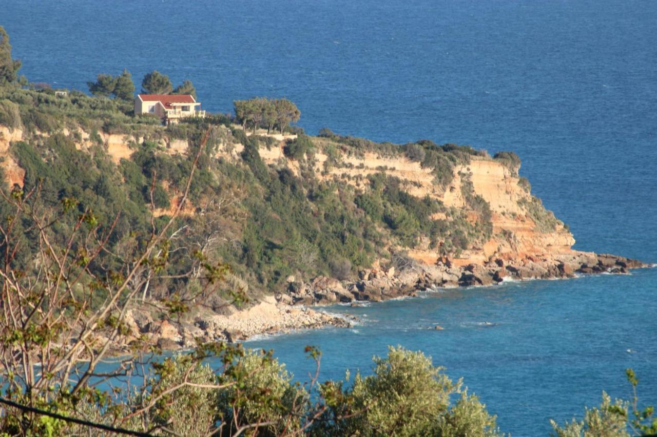 Marinos Studios At Lourdata Village Luaran gambar