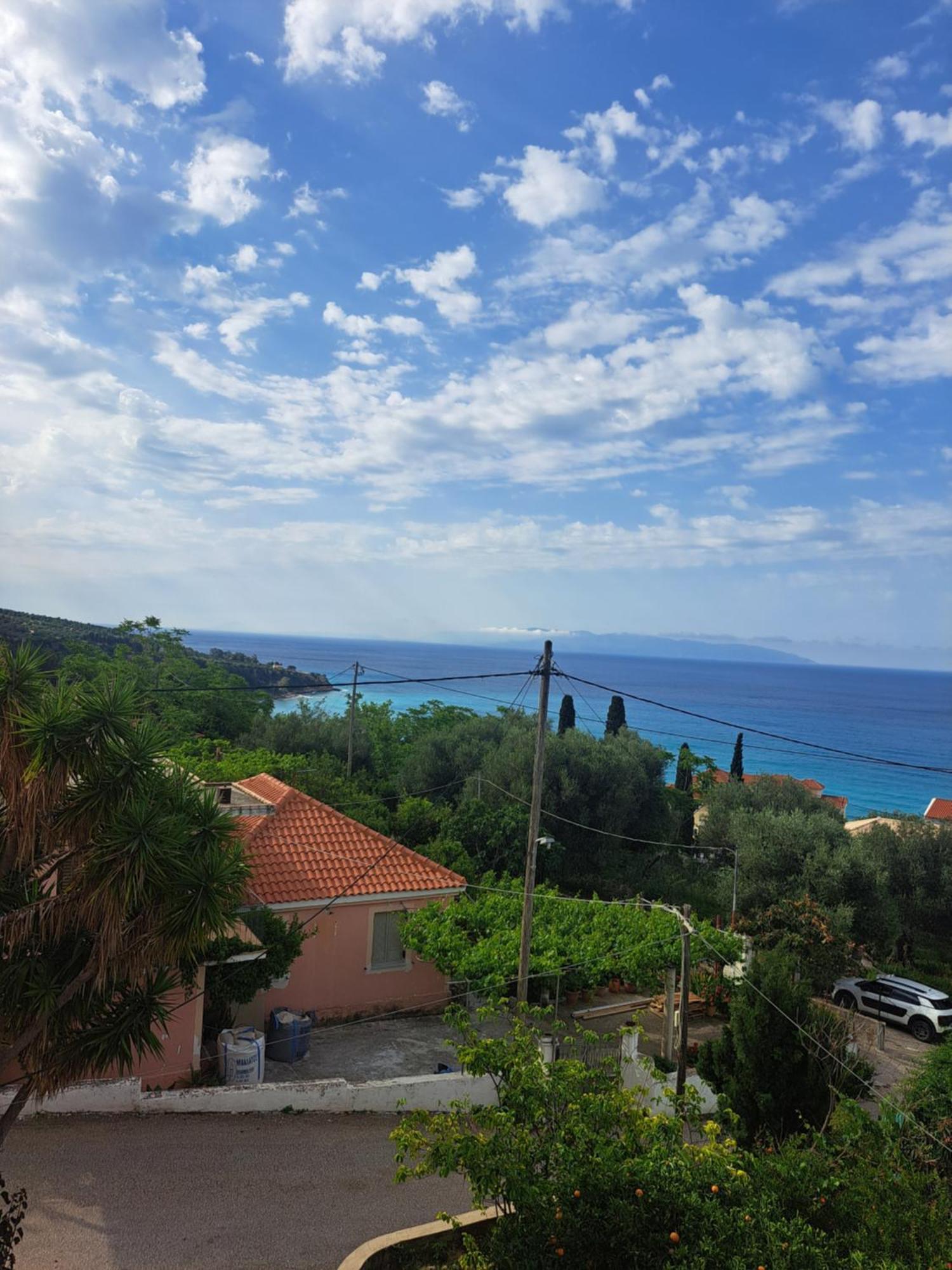 Marinos Studios At Lourdata Village Luaran gambar
