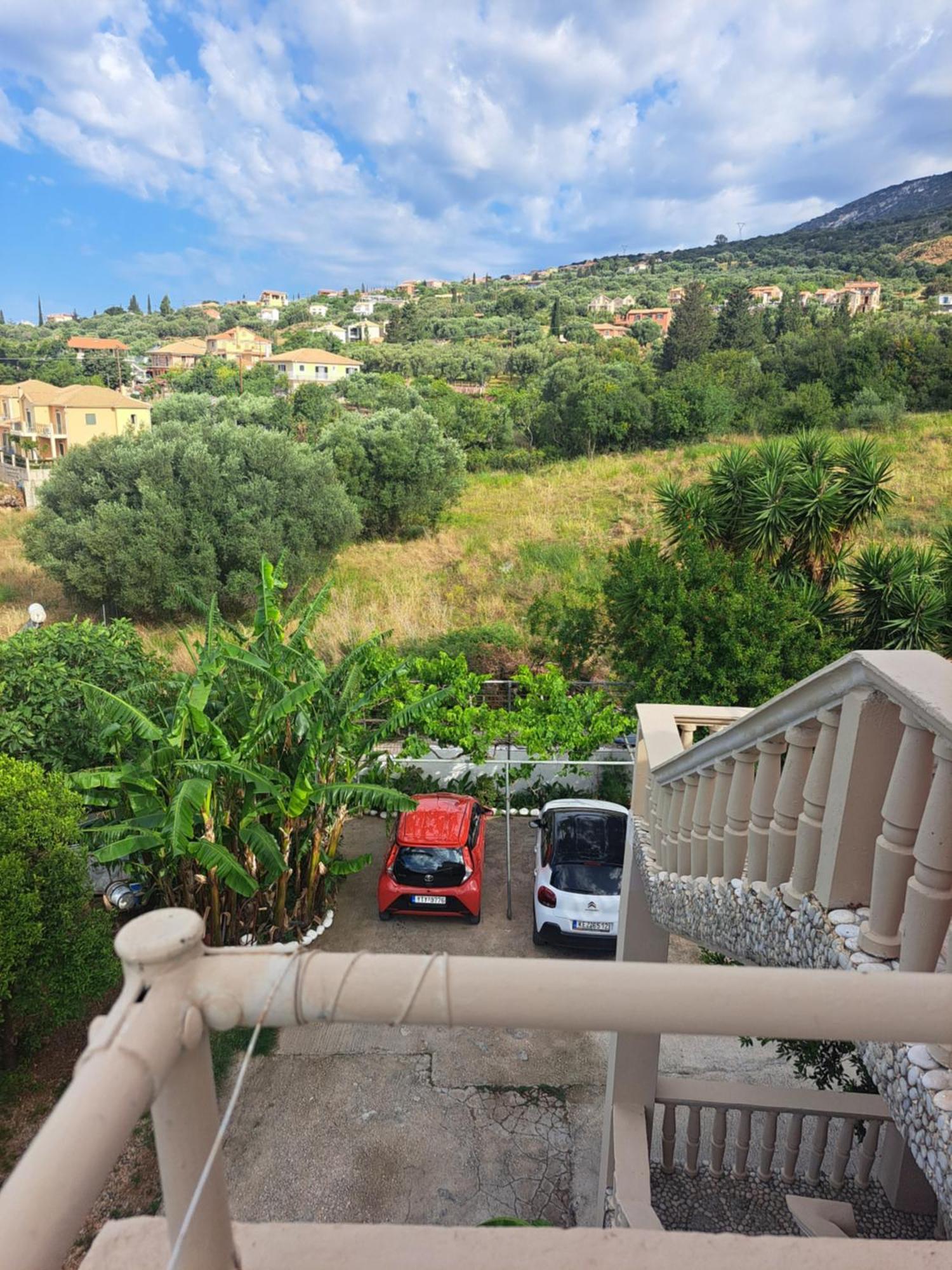 Marinos Studios At Lourdata Village Luaran gambar