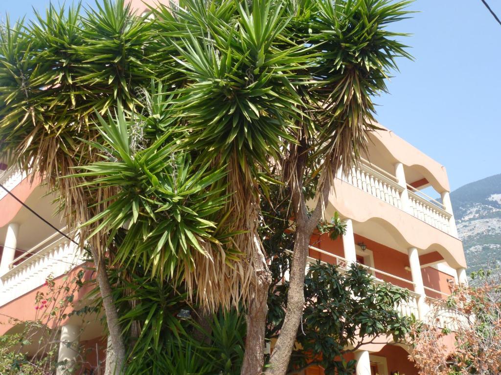 Marinos Studios At Lourdata Village Luaran gambar