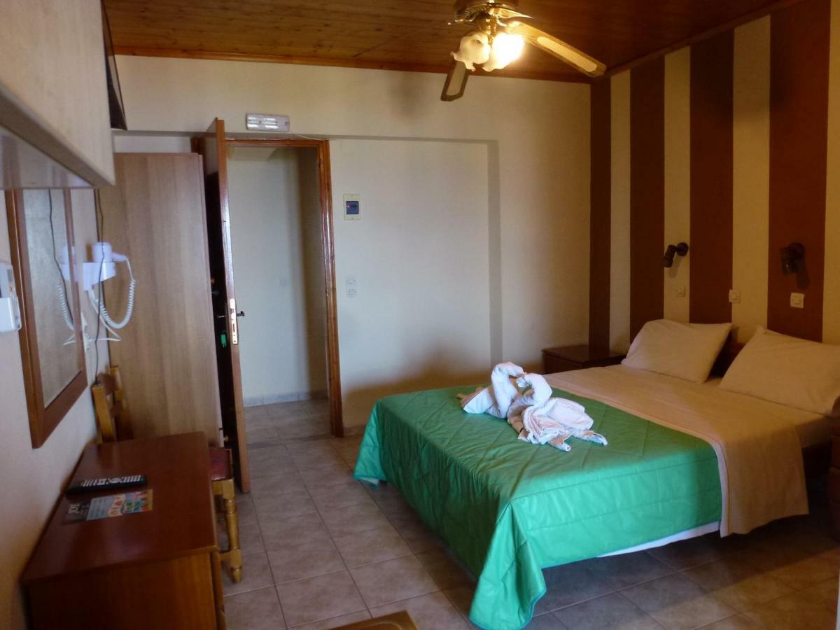 Marinos Studios At Lourdata Village Luaran gambar