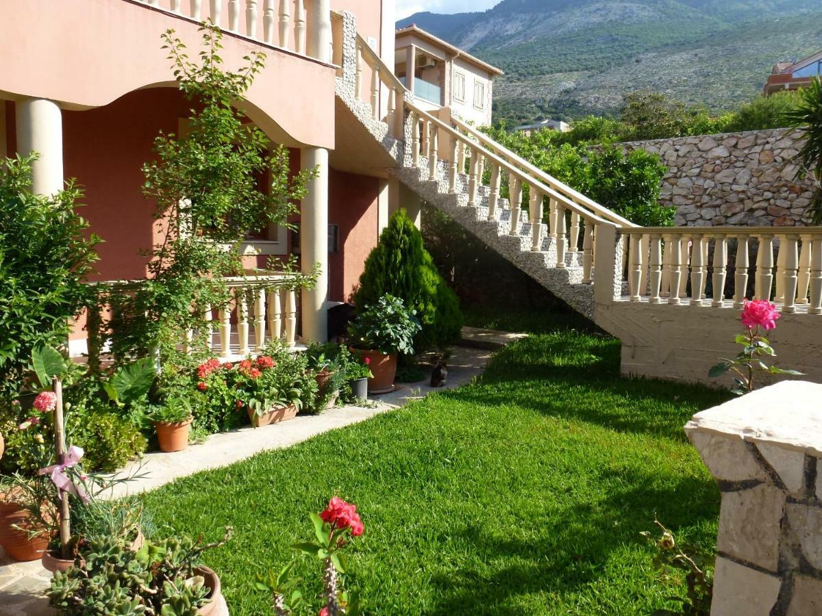 Marinos Studios At Lourdata Village Luaran gambar