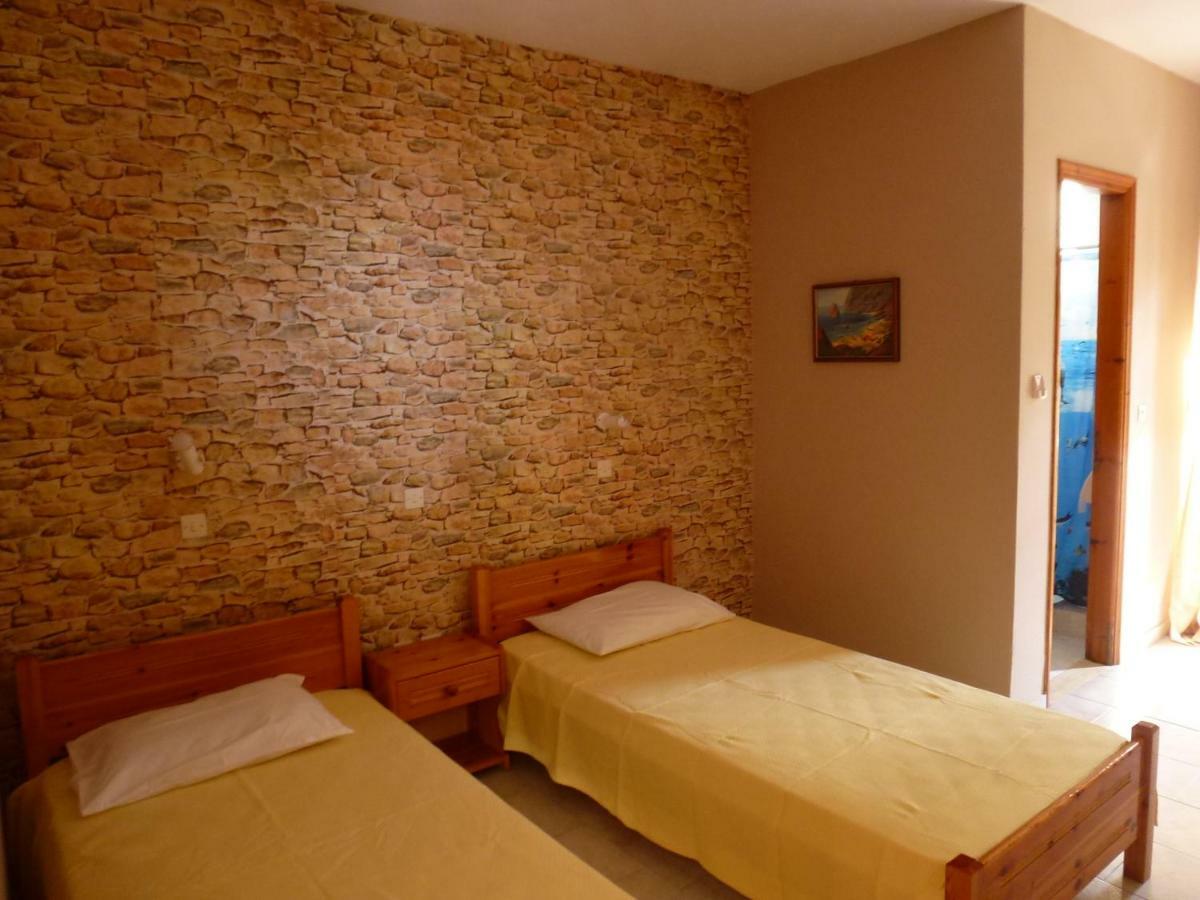 Marinos Studios At Lourdata Village Luaran gambar