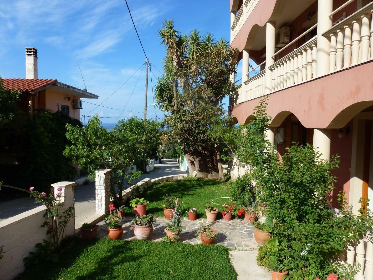 Marinos Studios At Lourdata Village Luaran gambar