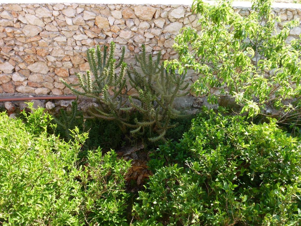 Marinos Studios At Lourdata Village Luaran gambar